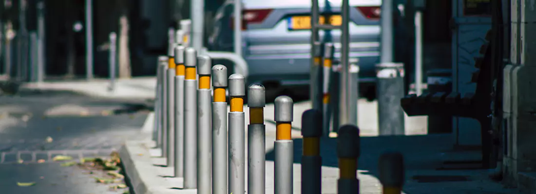 Safe and Convenient Retractable Barrier Column Systems for Properties in St. Cloud, FL